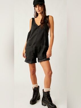 FREE PEOPLE x we the free High Roller Shortalls in black size small